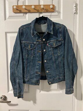 Levi's Denim Jacket - Size Small